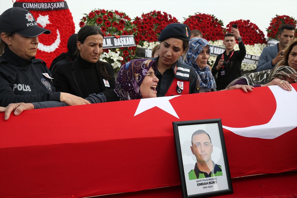 Şehit polis Emrah Büke, Konya'da son yolculuğuna uğurlandı