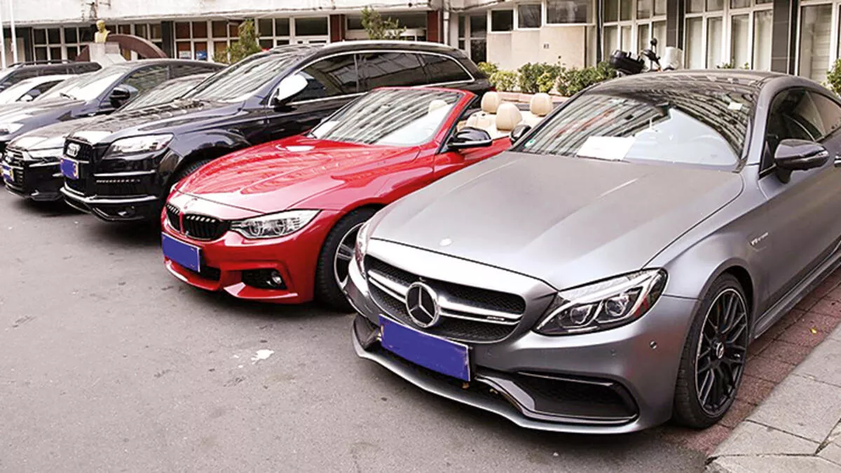 Konya merkezli 'faizsiz ev' şirketine ait milyonluk araçlar ihaleyle satıldı