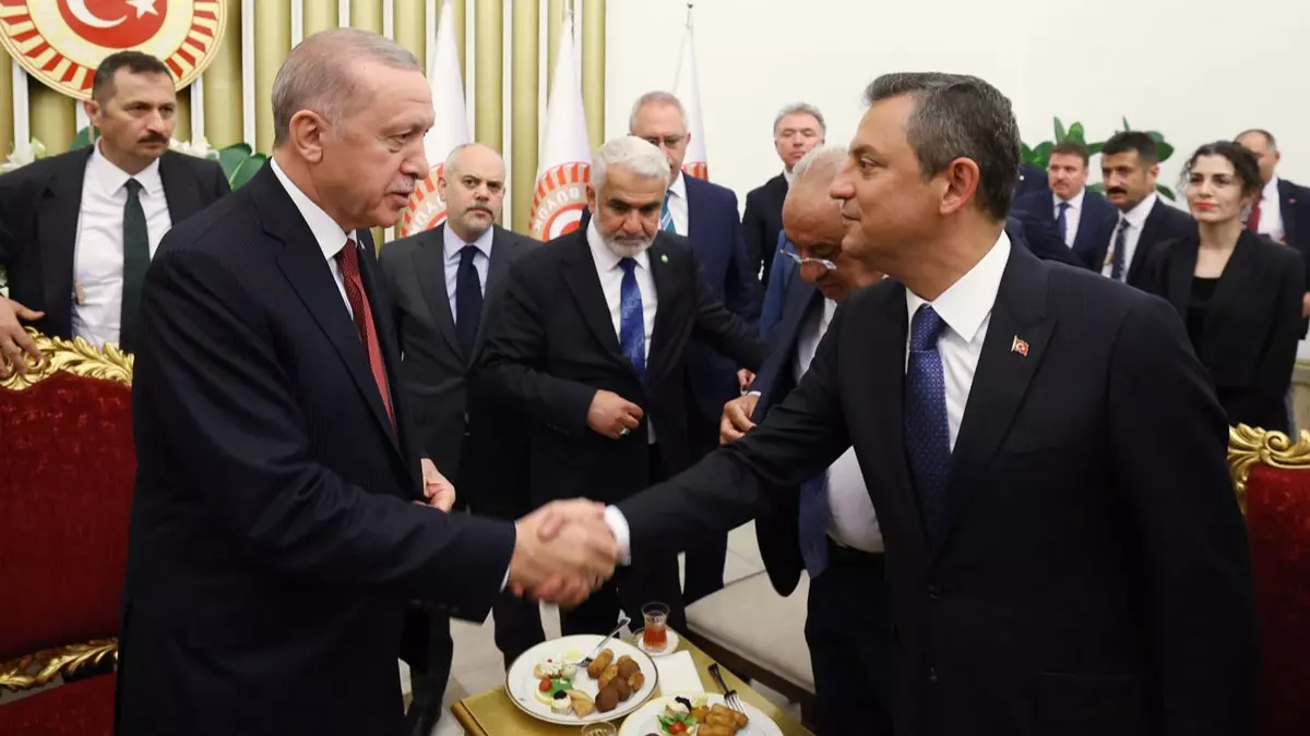 Cumhurbaşkanı Erdoğan-Özgür Özel görüşmesi 2 Mayıs'ta