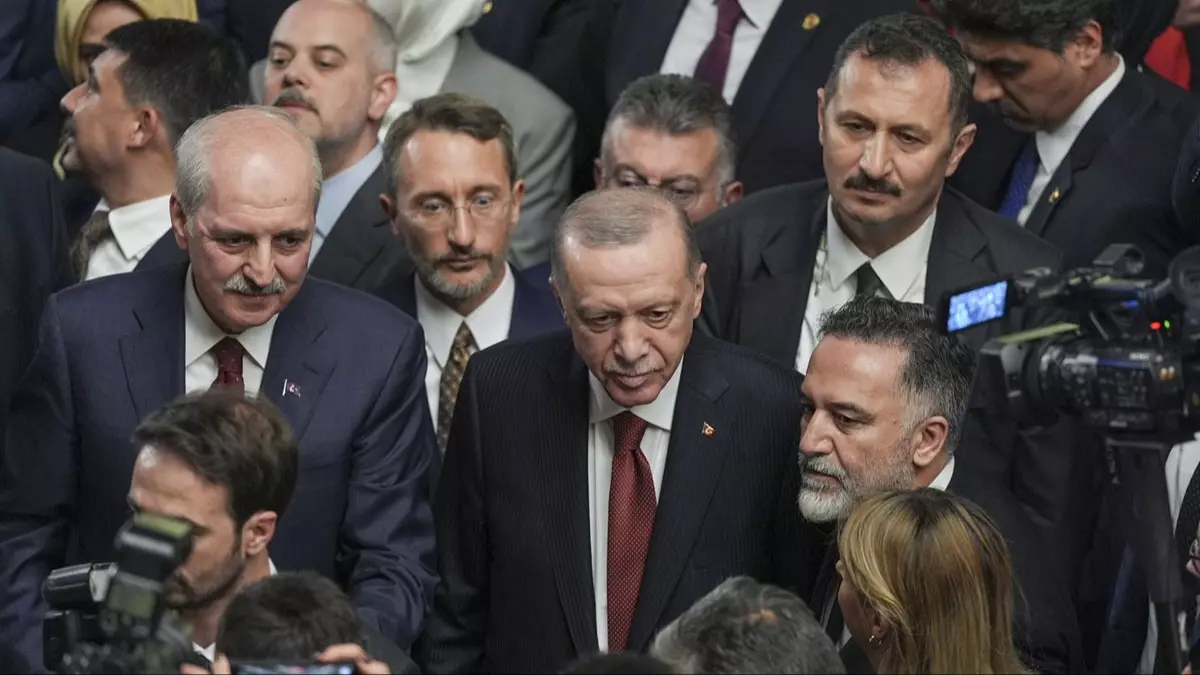 Cumhurbaşkanı Erdoğan, Özgür Özel görüşmesinin tarihi belli oldu: TBMM'de bir araya geldiler