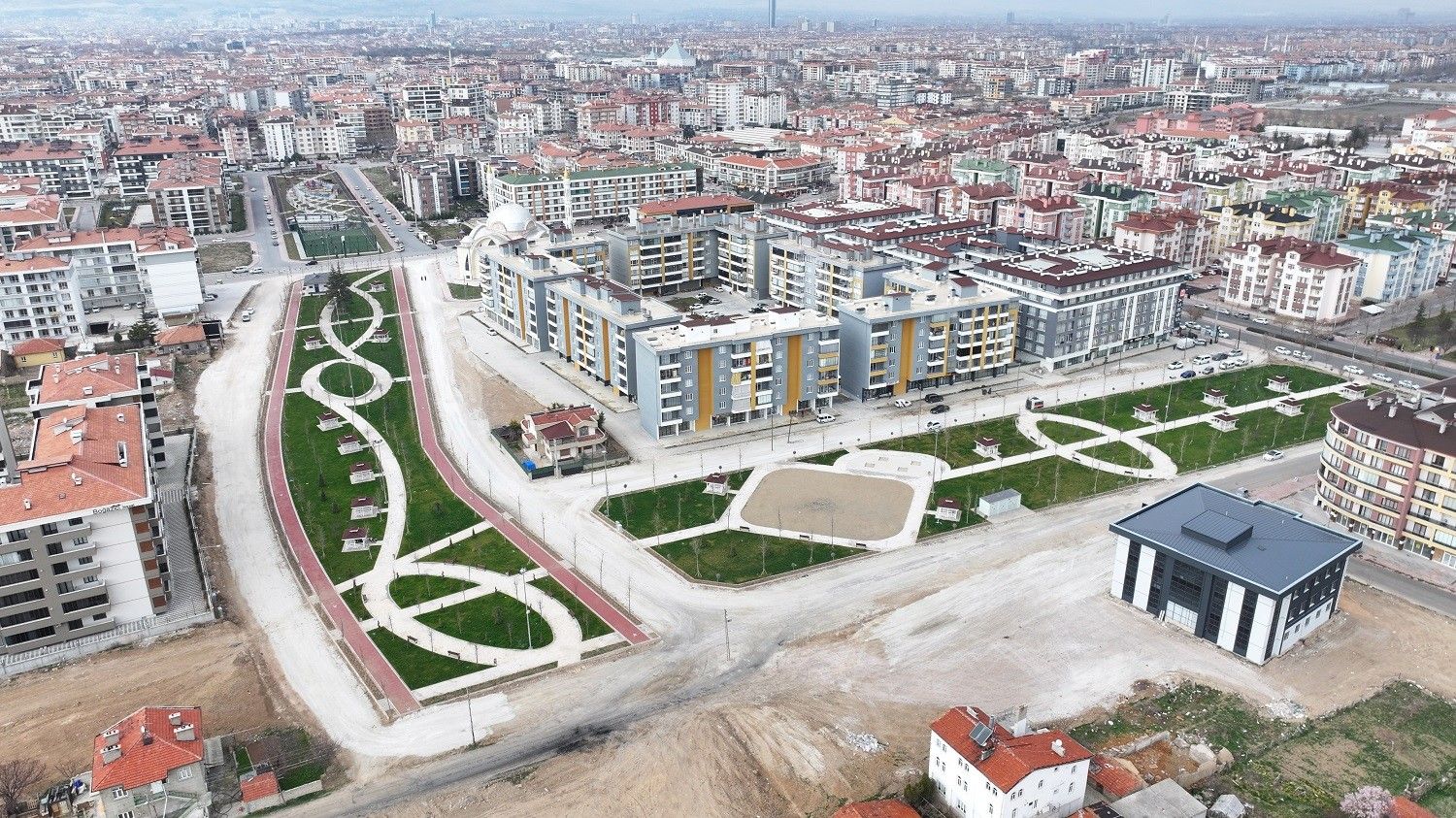 Konya’nın en büyük yeşil kuşaklarından biri olacak! Ahmet Çalık Parkı’nın 4. etabı da tamamlandı