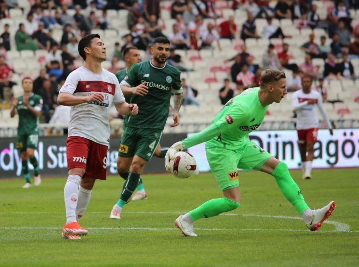 Konyaspor'da tehlike çanları çalıyor!  Sivasspor, Konyaspor'u ateşe attı