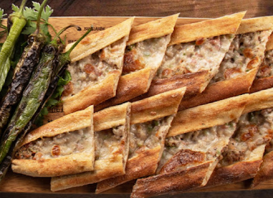 Konya’ya özgü Mevlana Böreği’ni bu yöntemle evde kolayca yapabileceksiniz!