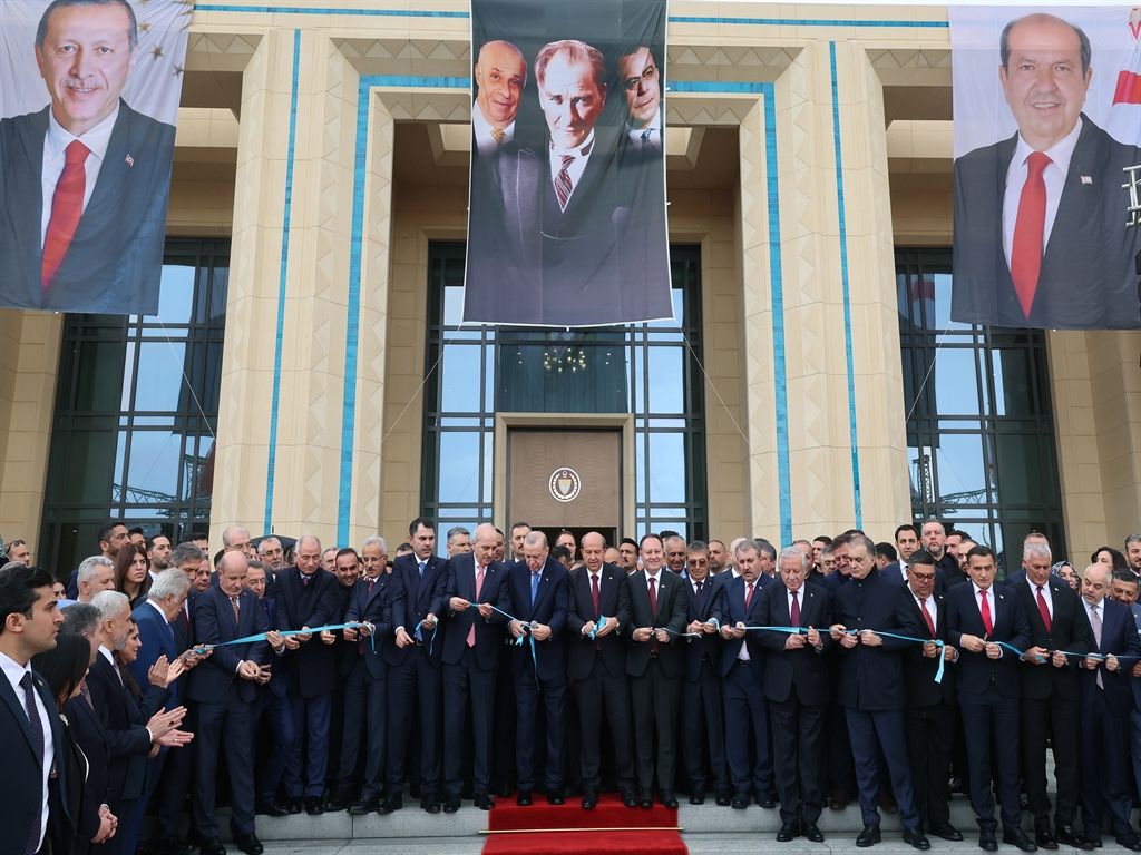 Cumhurbaşkanı Erdoğan, KKTC'deki yeni Cumhuriyet Yerleşkesi'nin açılışını yaptı