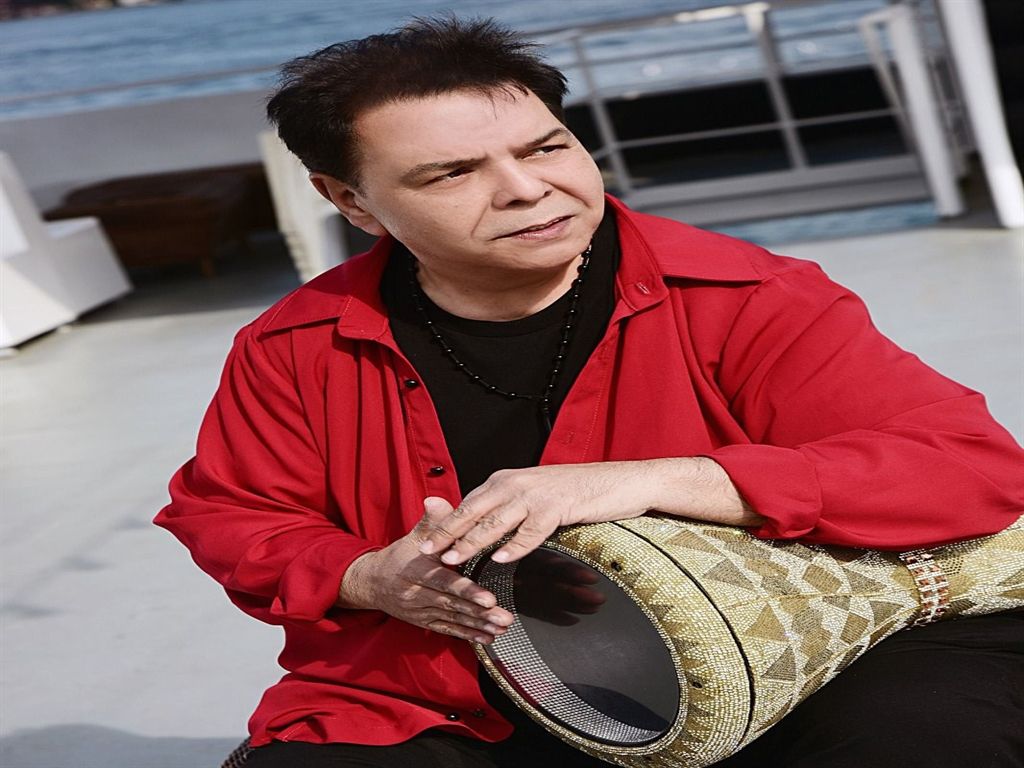 Roman müziğinin sevilen ismi Balık Ayhan hayatını kaybetti