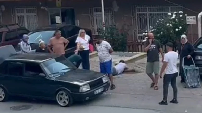Ankara'da sokak ortasında kriz geçiren 3 kişiden 2'si öldü