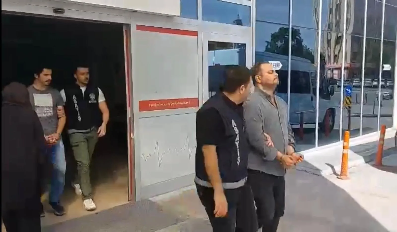 Yer Konya...Kundakçı avukattan itiraf: ‘Cebimdeki cam dezenfektan şişesini içeriye fırlattım’