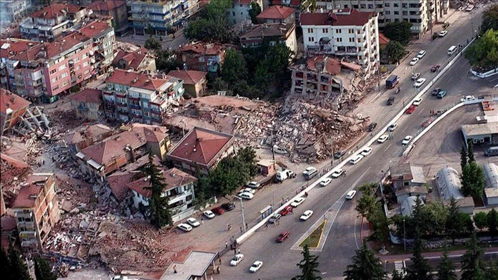 17 Ağustos Marmara depreminin 26. yılı! Hayatını kaybedenler dualarla anıldı