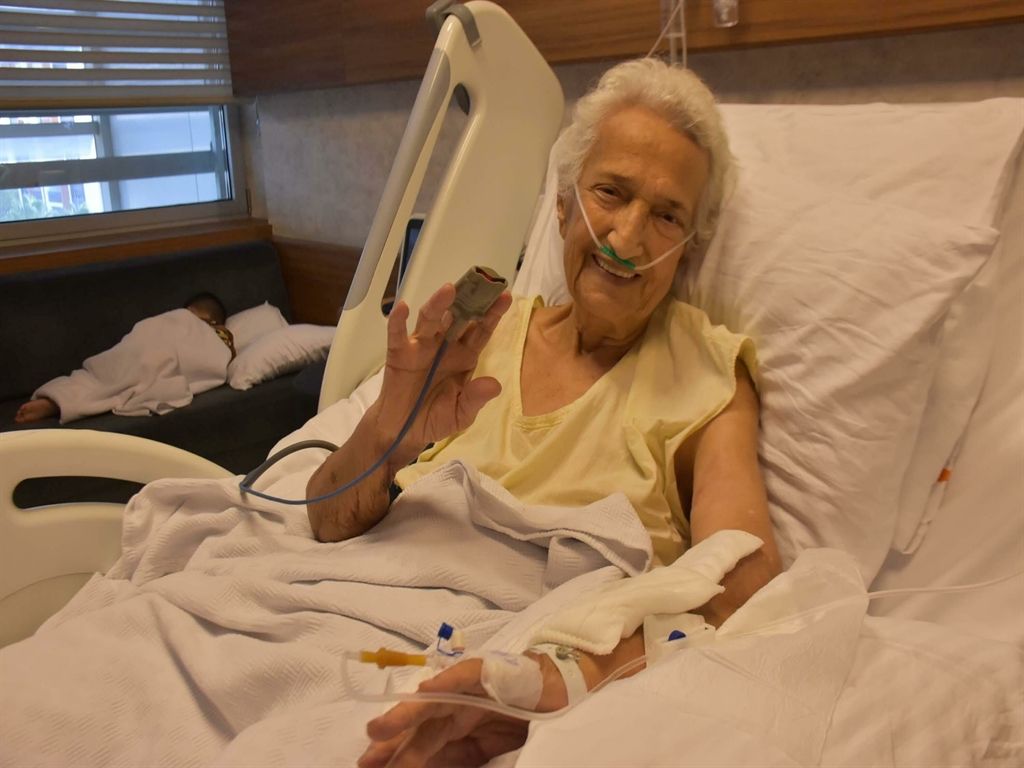 85 yaşındaki hasta, kapalı kalp kapağı ameliyatı ile sağlığına kavuştu