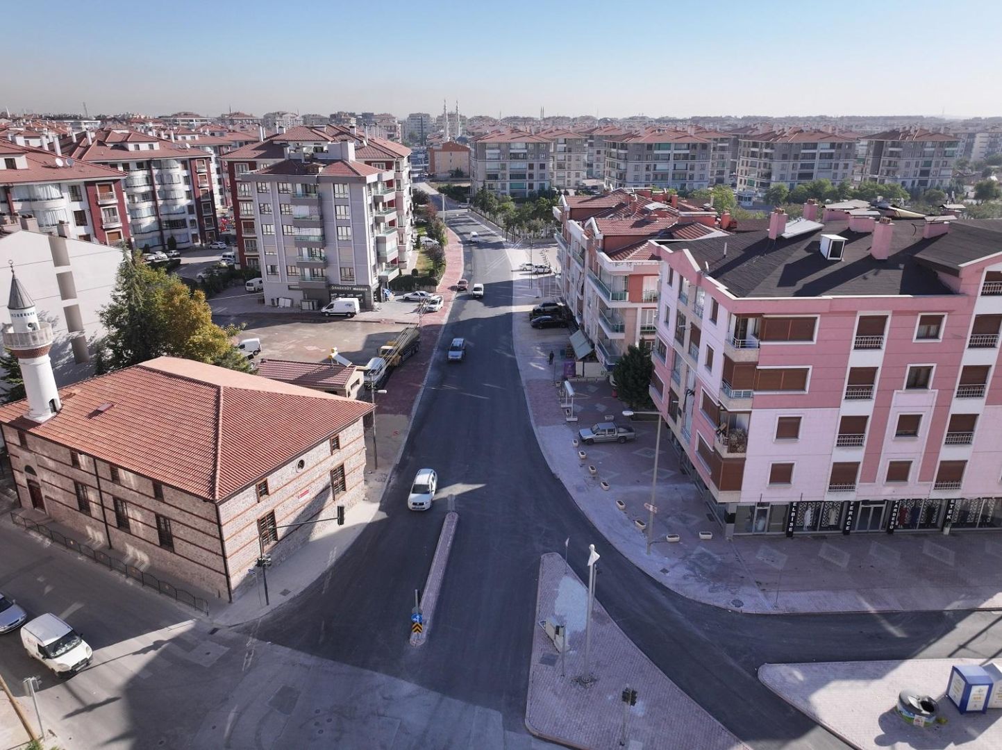 Karakayış Caddesi modern bir görünüme kavuştu