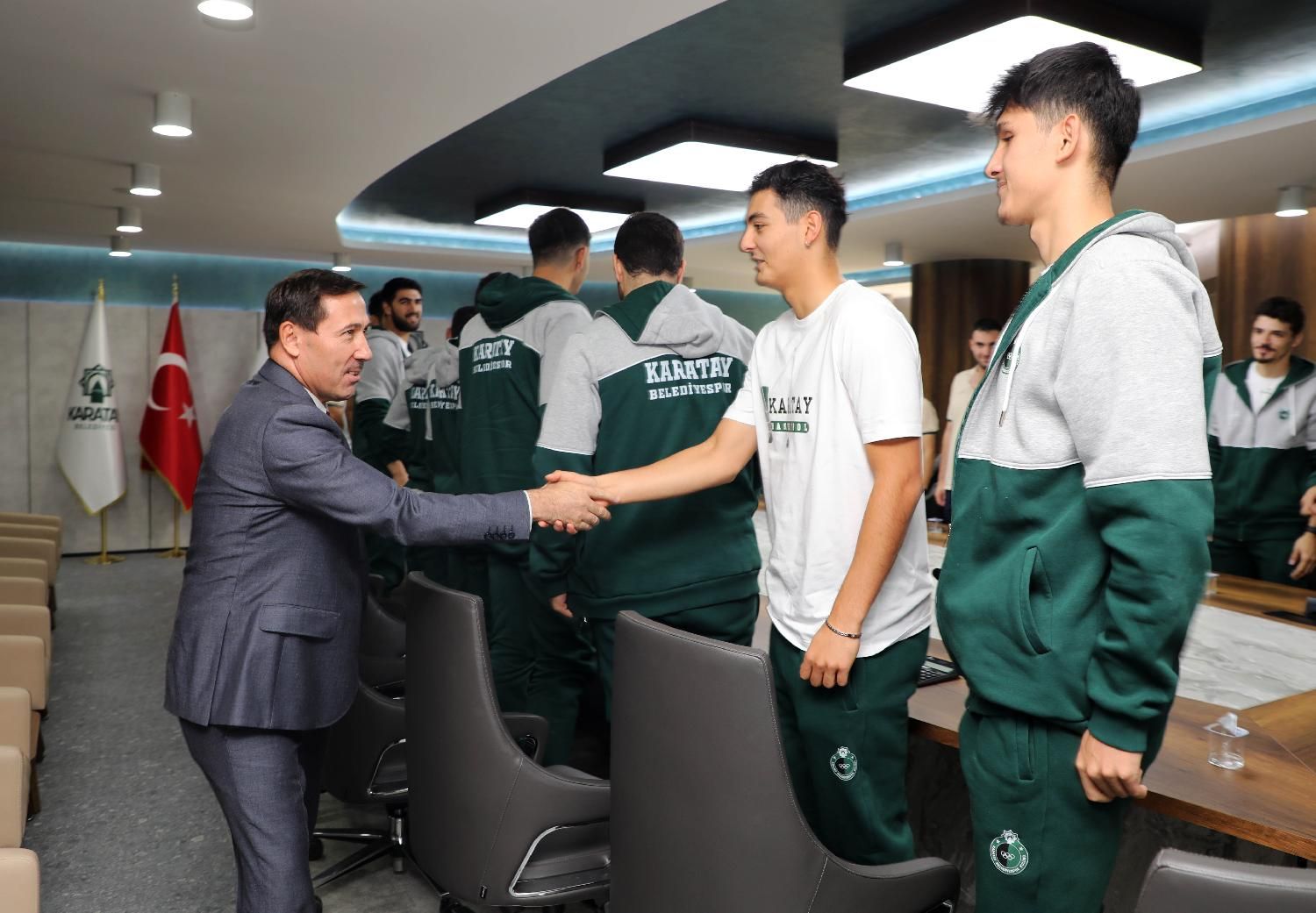 Basketbol Takımı Yeni Sezon Öncesi Başkan Kılca’yı Ziyaret Etti
