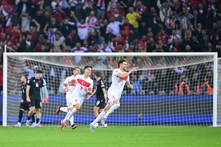 Dünya Kupası aşkına! Çılgın Türkler geliyor