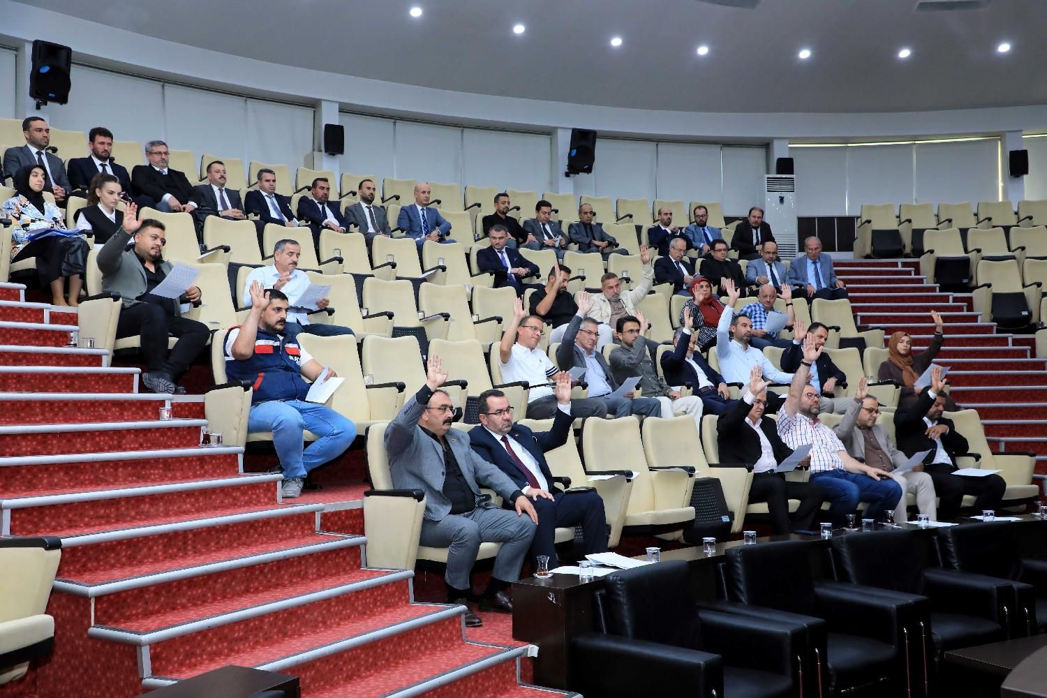 Karatay'dan  Filistin'e Anlamlı Destek