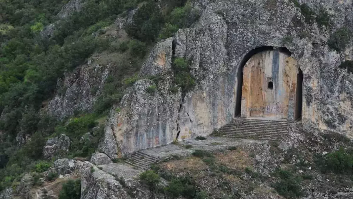 Konya'daki çoğu kişi konuşuyor: Bu yerde hazine mi saklı?
