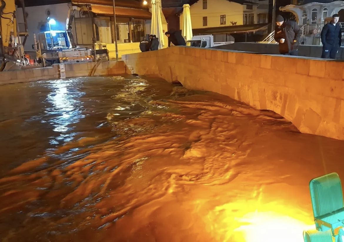 Konya’da taşkın alarmı! Ekipler sahaya indi