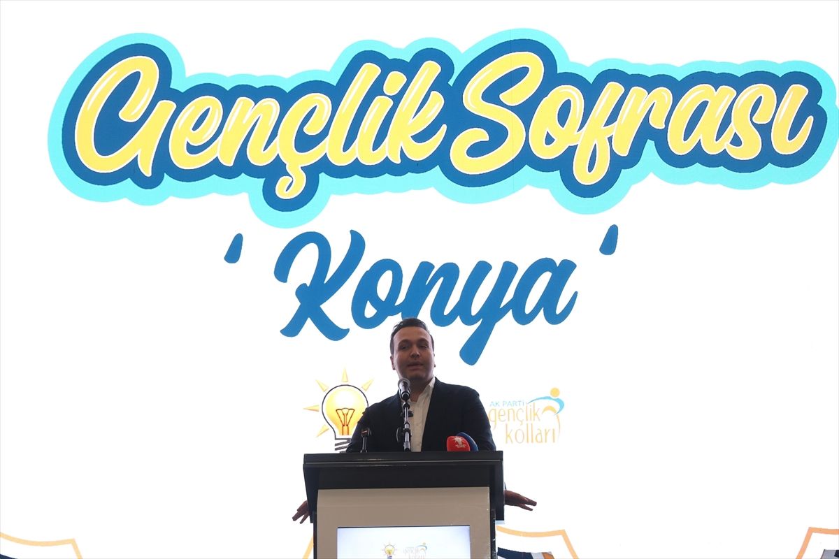AK Parti Gençlik Kolları Genel Başkanı İbiş, Konya'da sahur programında konuştu