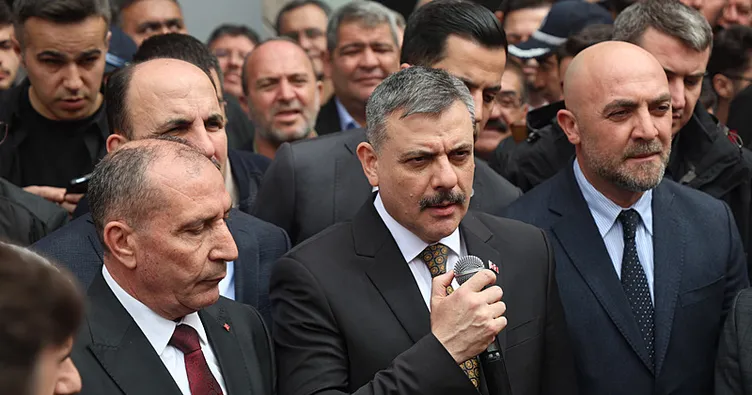 Bakan Çiftçi'ye kirli operasyon! 'Çiftçiyim' diyen şahsın sabıkası kabarık çıktı...