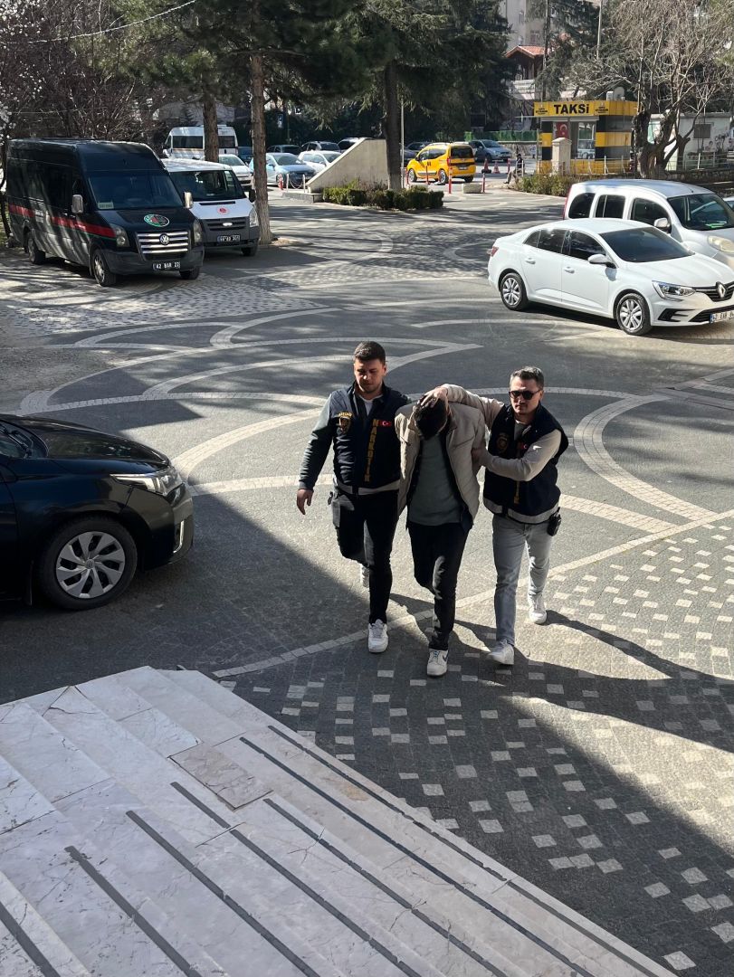 Konya polisinden iki ayrı operasyon: Kaçak sigara ve uyuşturucuya darbe