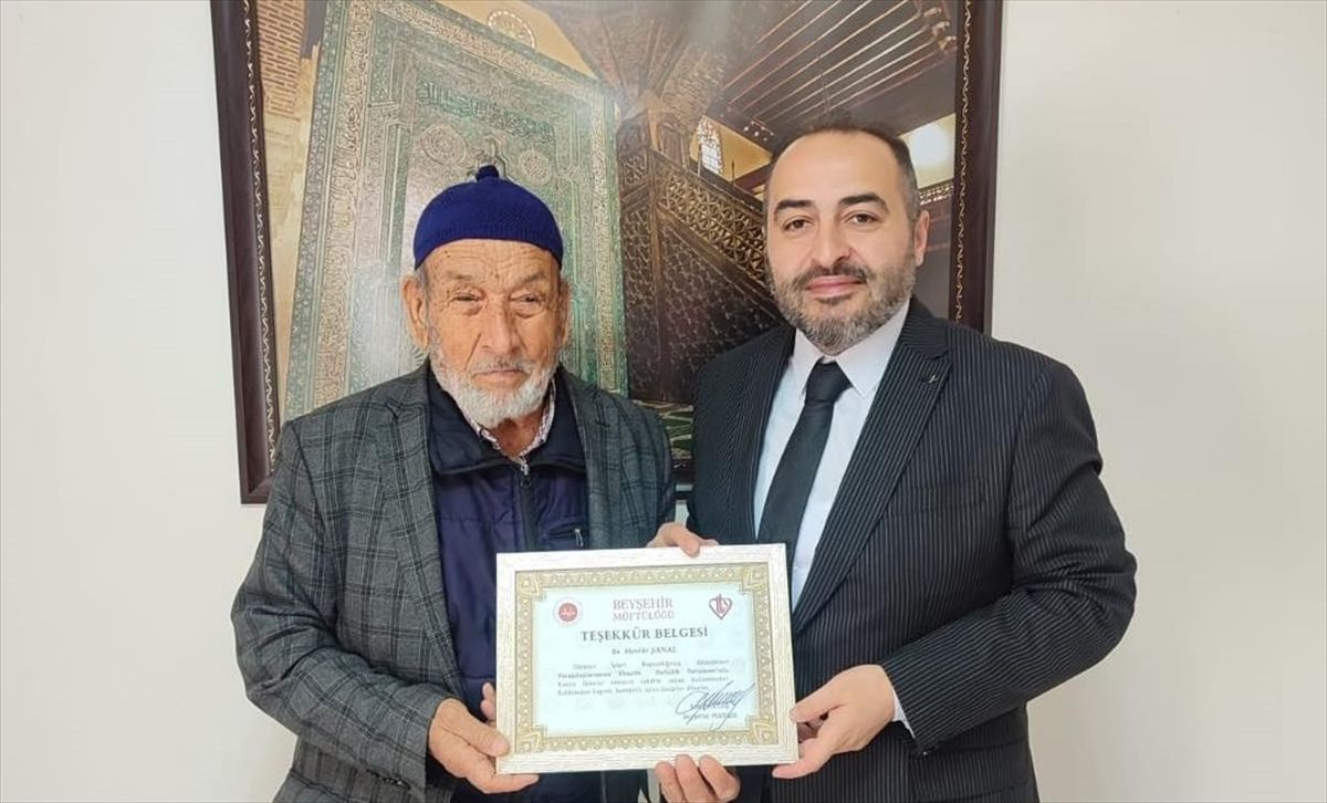 Konya'da 84 yaşındaki hafız il ikincisi oldu