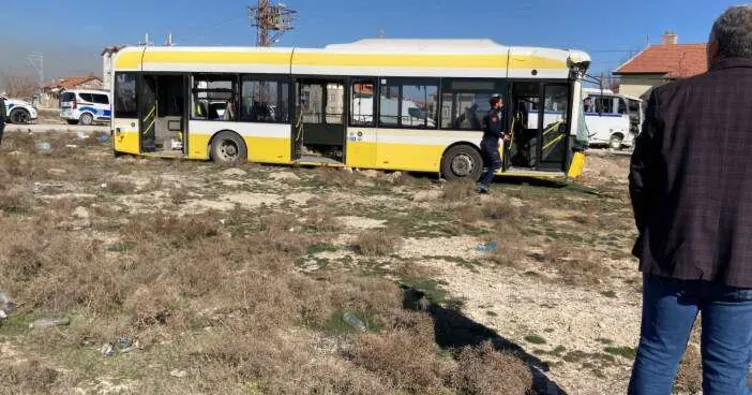 Konya'da Belediye otobüsü ile öğrenci servisi çarpıştı: 17 yaralı