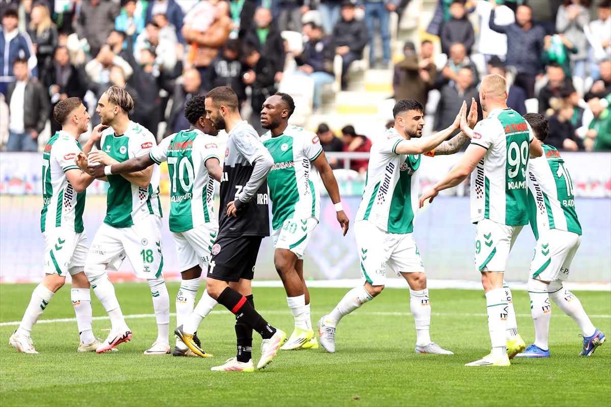 İlaç gibi galibiyet!  Konyaspor uçuşa geçti