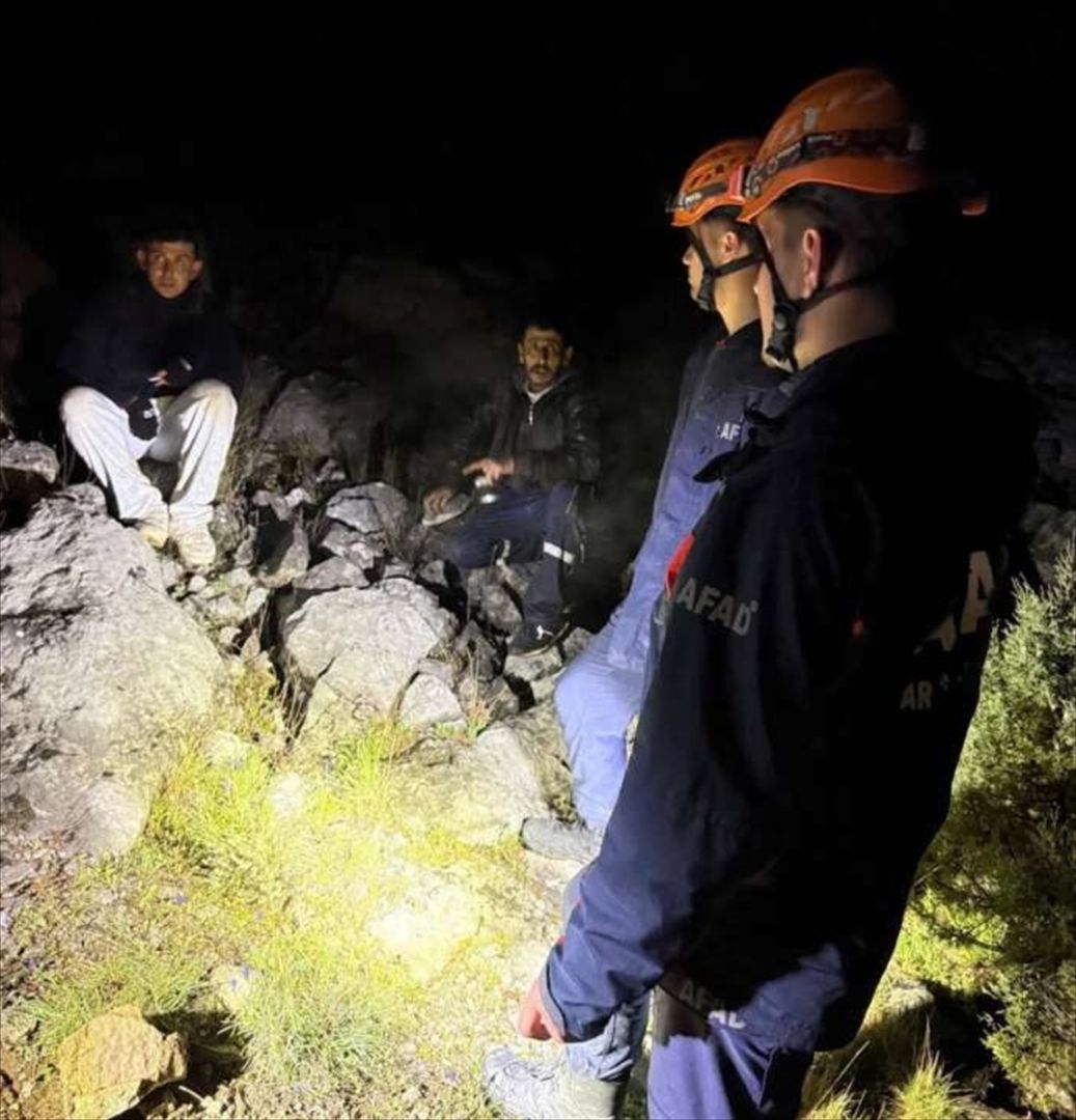 Konya'da dağlık alanda mahsur kalan kişi kurtarıldı