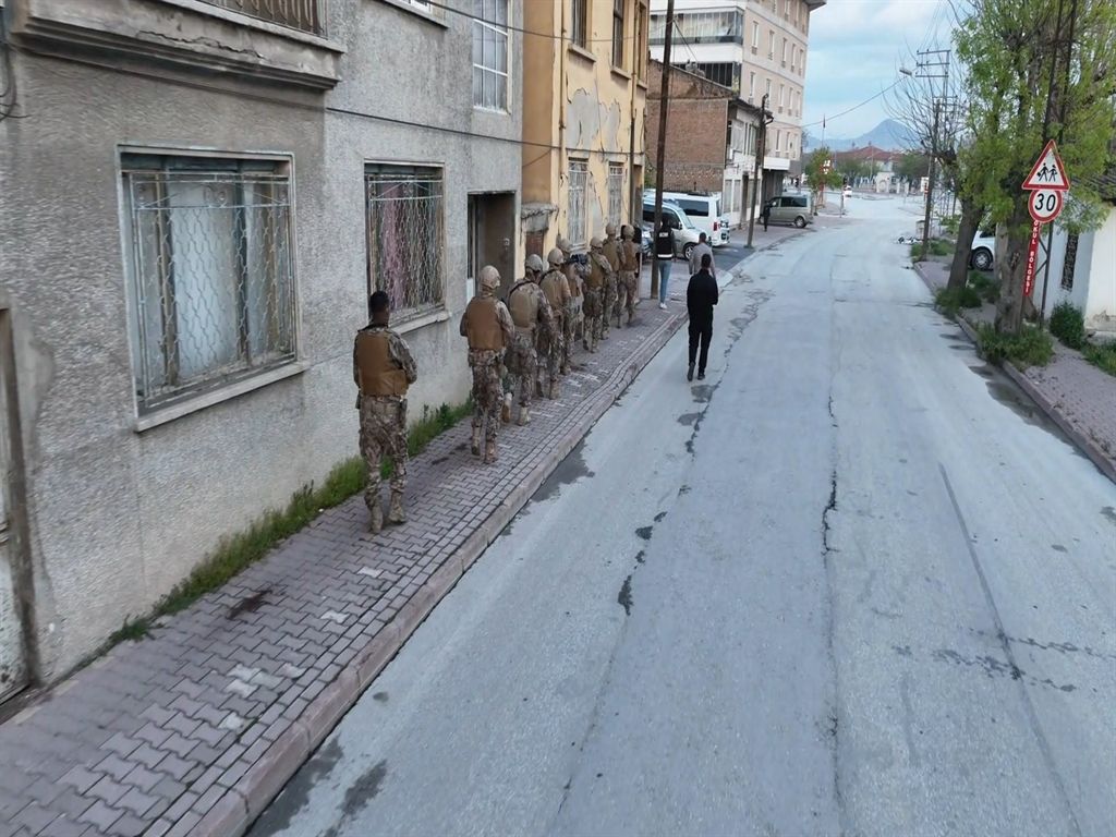 Konya'da tefeci operasyonu: 4 gözaltı