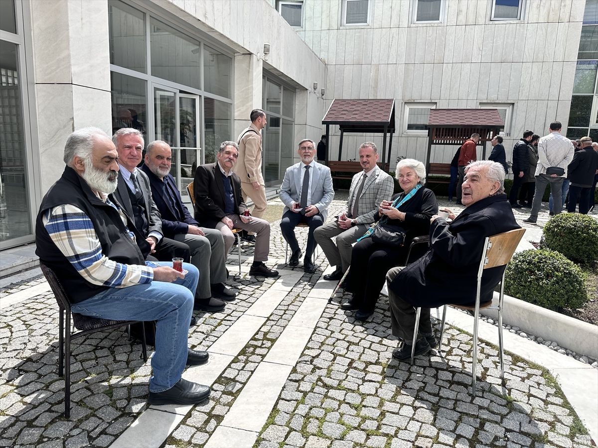 Konya'da uzun yıllar sema ayinişeriflerinde görev alan postnişin emekli oldu