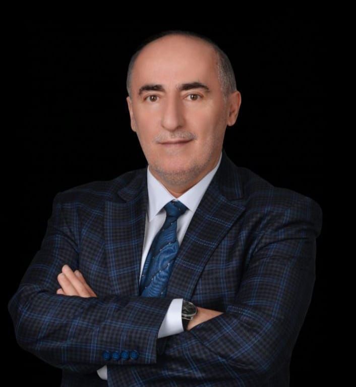 Hasan Özdemir: Yönetmelikle  Flört Eden Mimarla