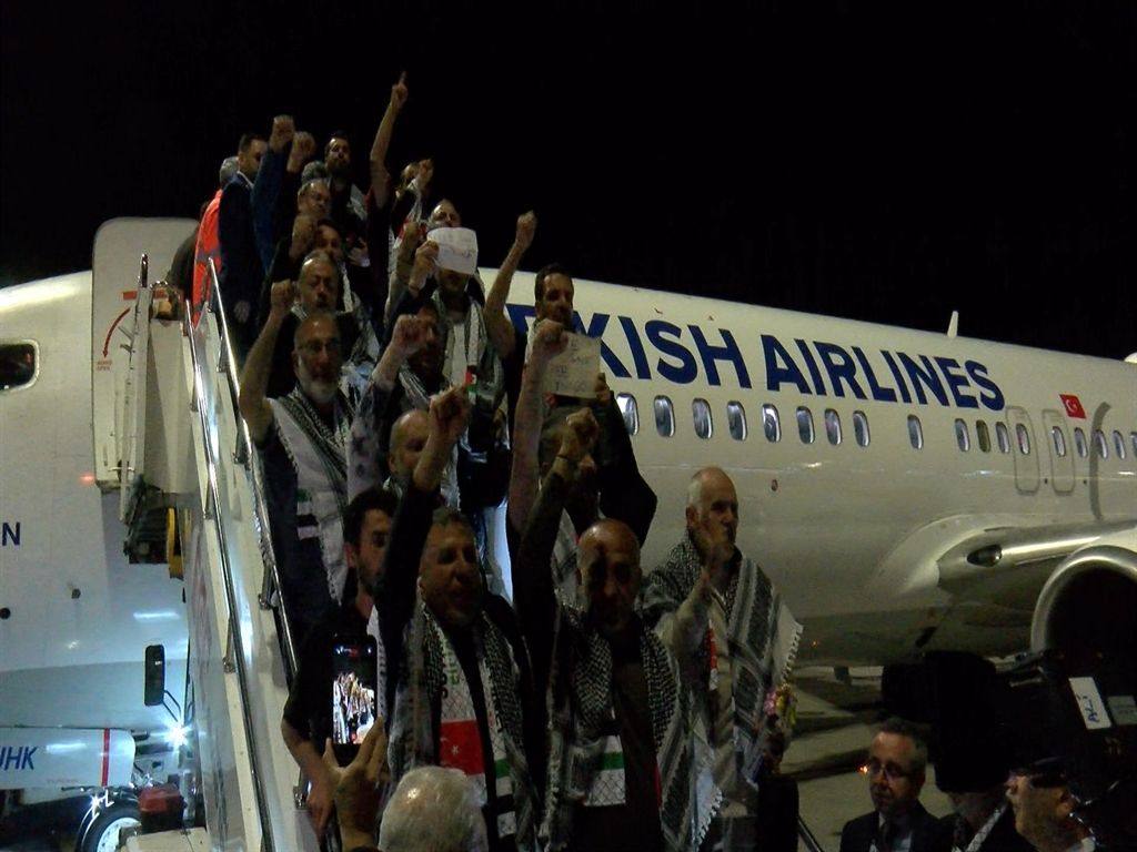 Sumud Filosu aktivistleri İstanbul'a geldi 