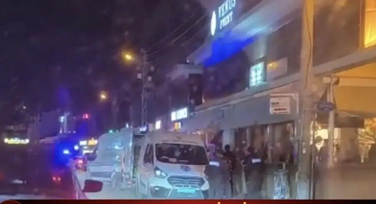 Yer Konya...Genç kız kafede intihar etti!