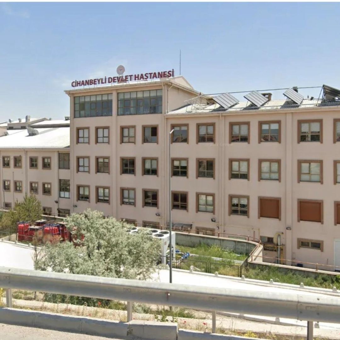 Konya'da AK Parti'li başkanın sağlıkçı eşinden skandal paylaşım! Hastaları küçümseyip aşağıladı!