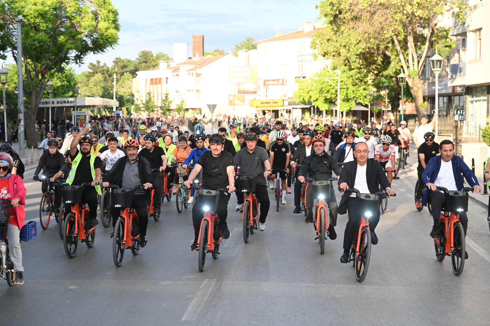 Konya’da aynı anda binlerce bisikletsever pedal çevirdi! Uğur İbrahim Altay: Yıl boyunca birçok organizasyon gerçekleştireceğiz