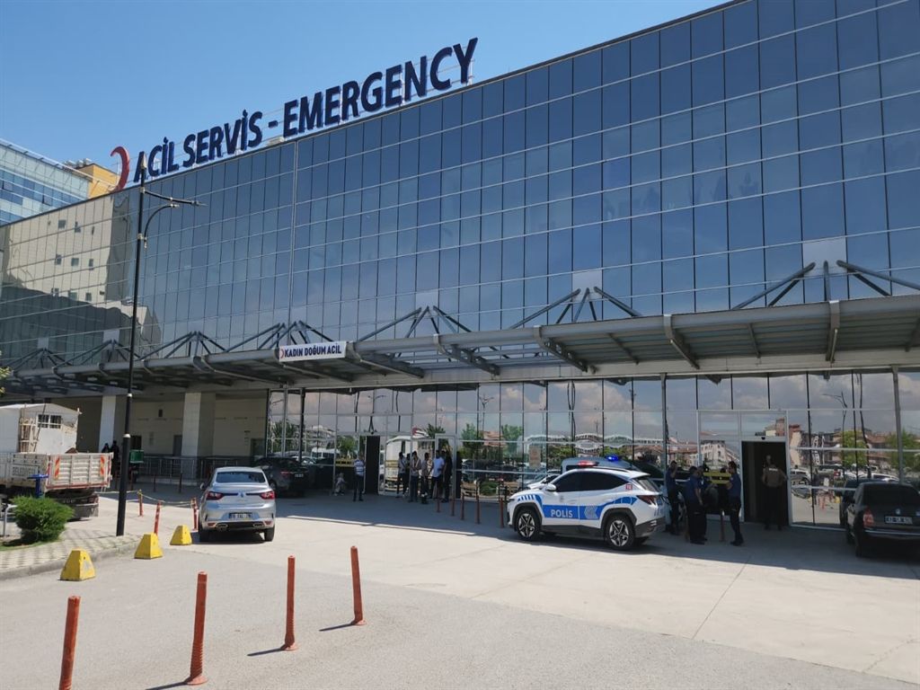 Konya’da dehşete düşüren olay!  Boşanma aşamasındaki eşini kurşun yağmuruna tuttu:  Yakalanacağını anlayınca kendisini de vurdu