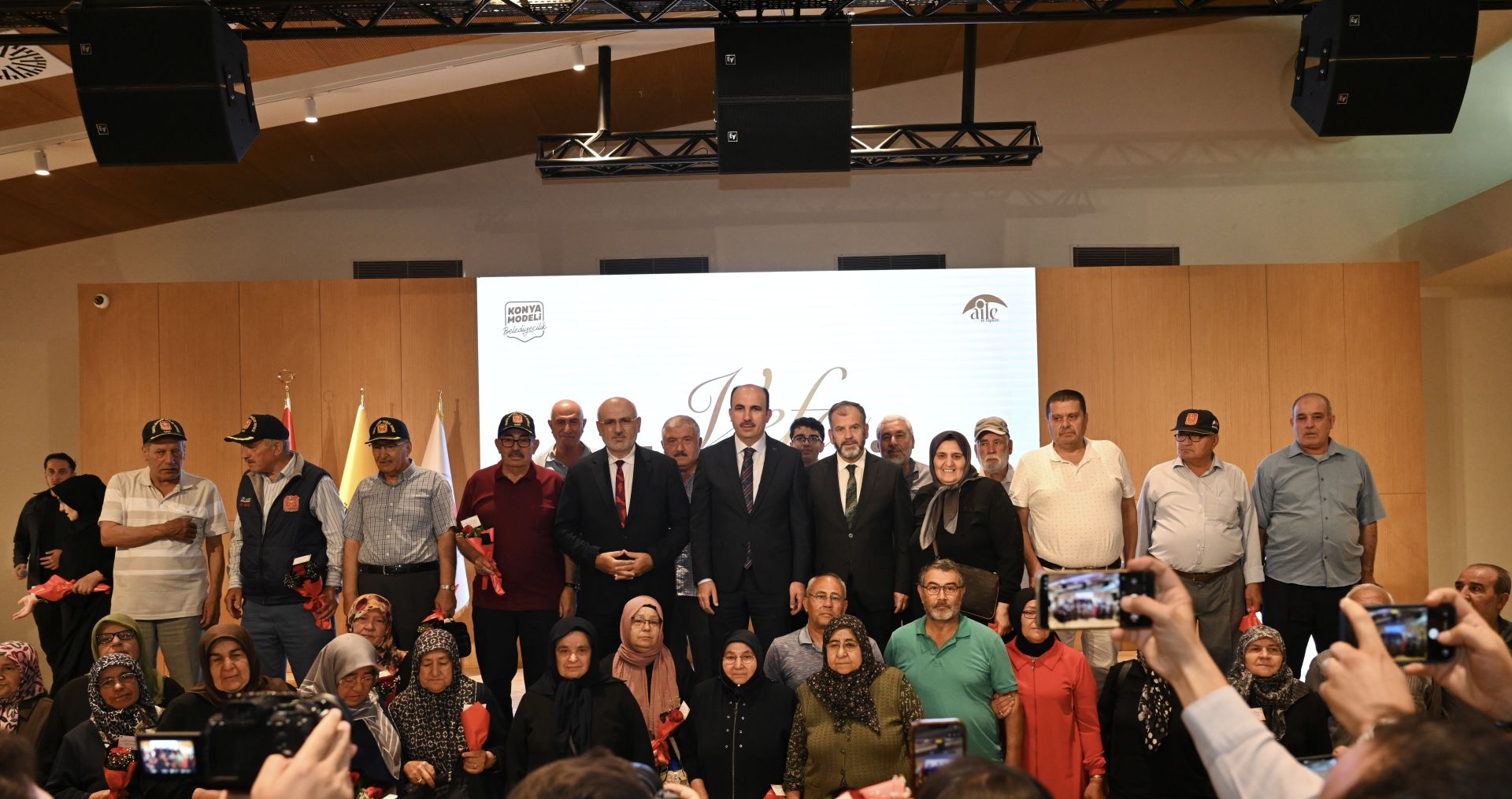 Konya'da "Vefa Umresi" Heyecanı! İlk Kafile Noter Huzurunda Belirlendi