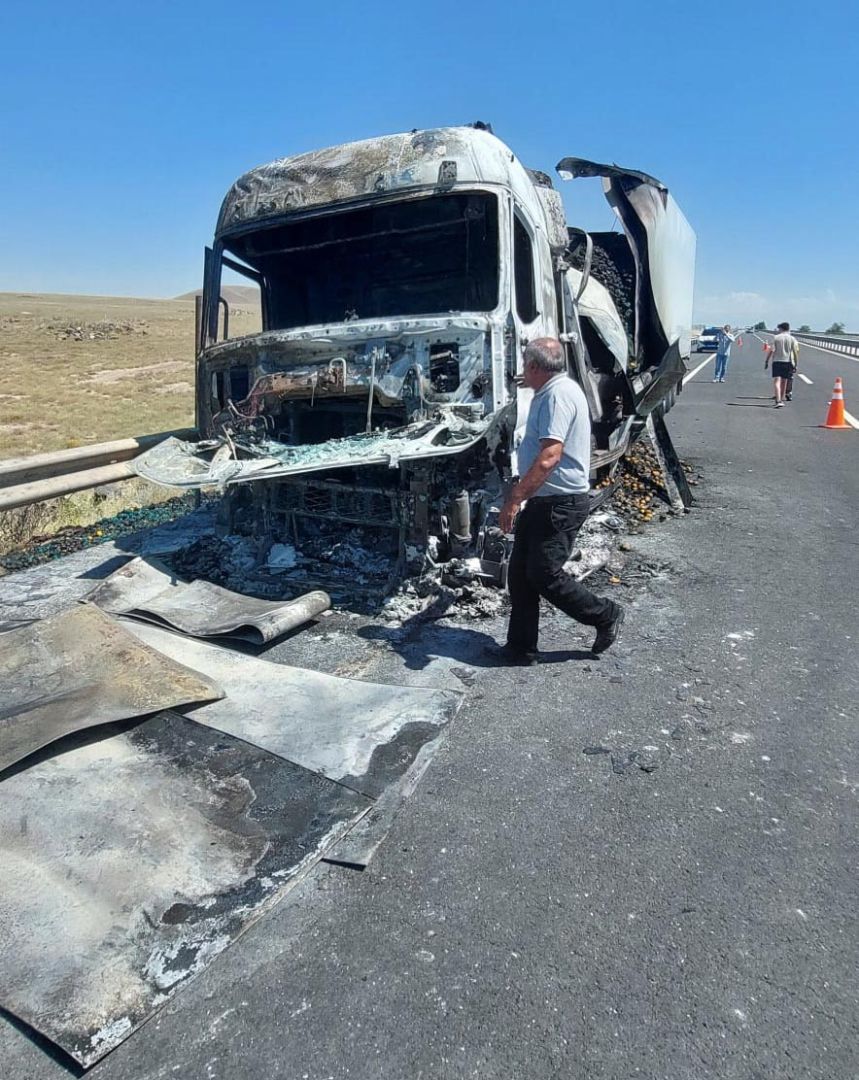 Konya'da korku dolu anlar:  Sürücü canını zor kurtardı! 