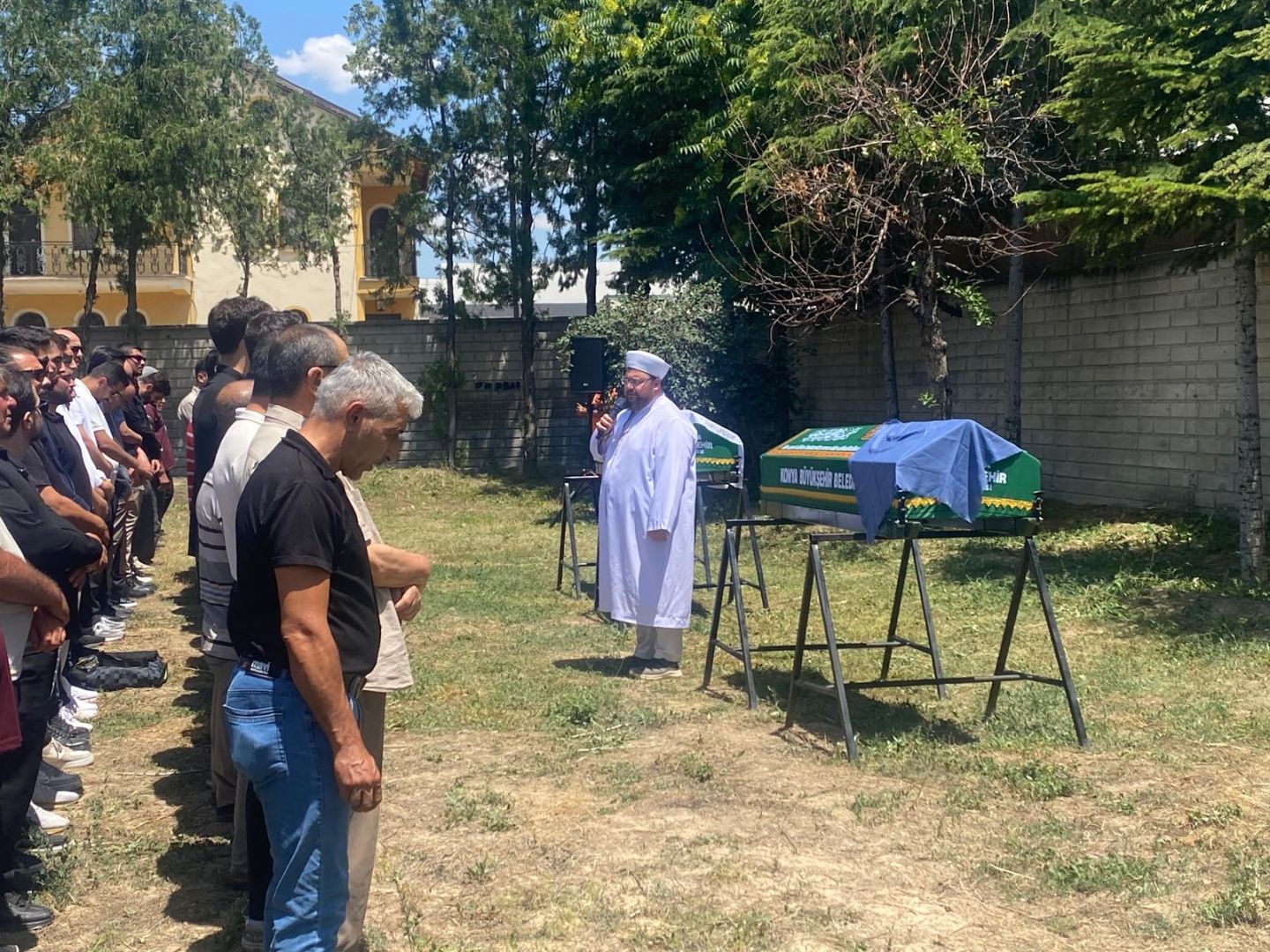 Konya'daki Kazada Yürek Yakan Detay: Ecrin Doğum Gününü Kutlayamadı... Son Yolculuklarına da Birlikte Çıktılar