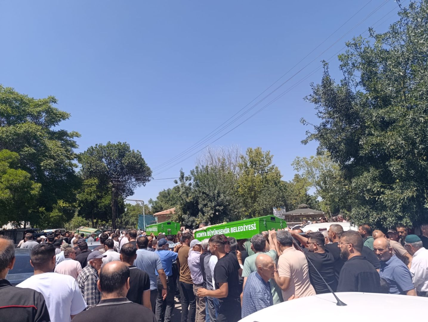 Konya'yı yasa boğan veda! Aynı aileden 5 kişi toprağa verildi