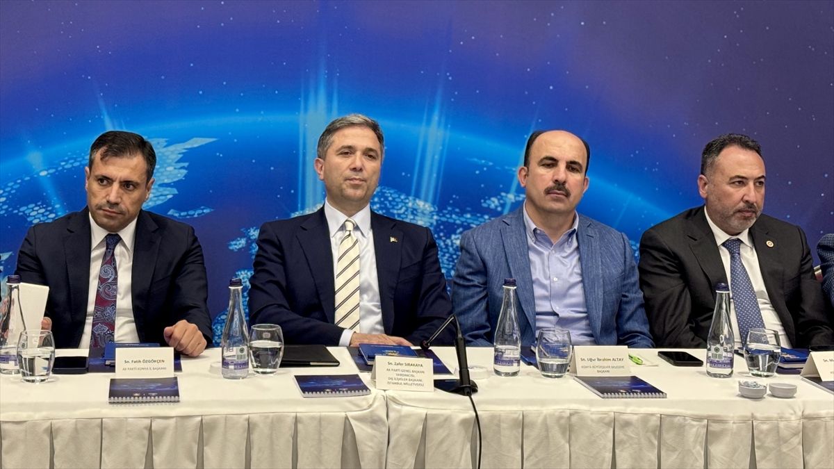 Zafer Sırakaya'dan Konya'da Dikkat Çeken Dünya Mesajı
