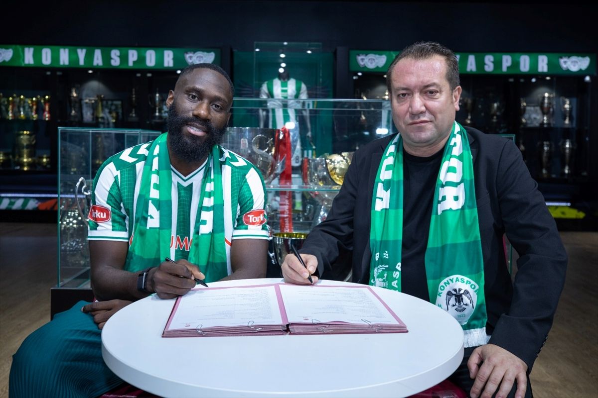 Konyaspor, Arthur Masuaku'yu transfer etti