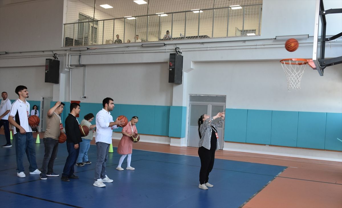 Özel Genç KOMEK, 512 Öğrencinin Hayatına Dokunuyor