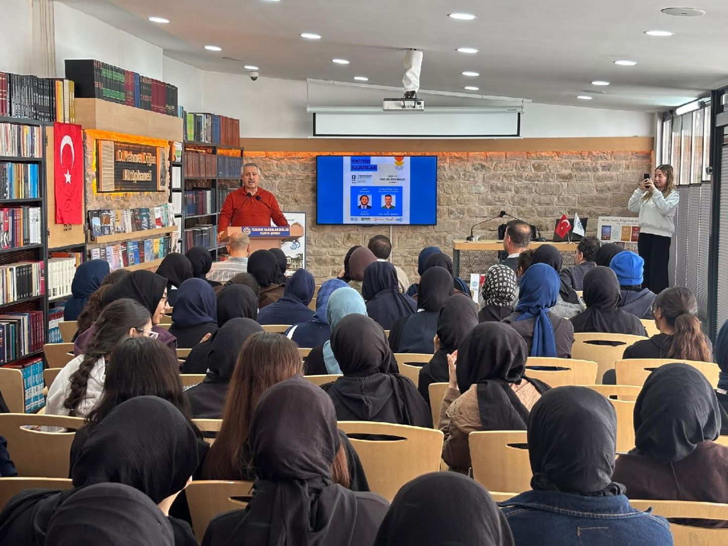 Karatay’da geleceğin yazarları usta isimlerle buluşuyor