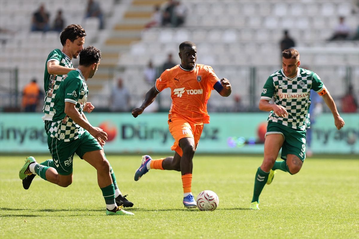 Konyaspor-Başakşehir maçında puanlar paylaşıldı